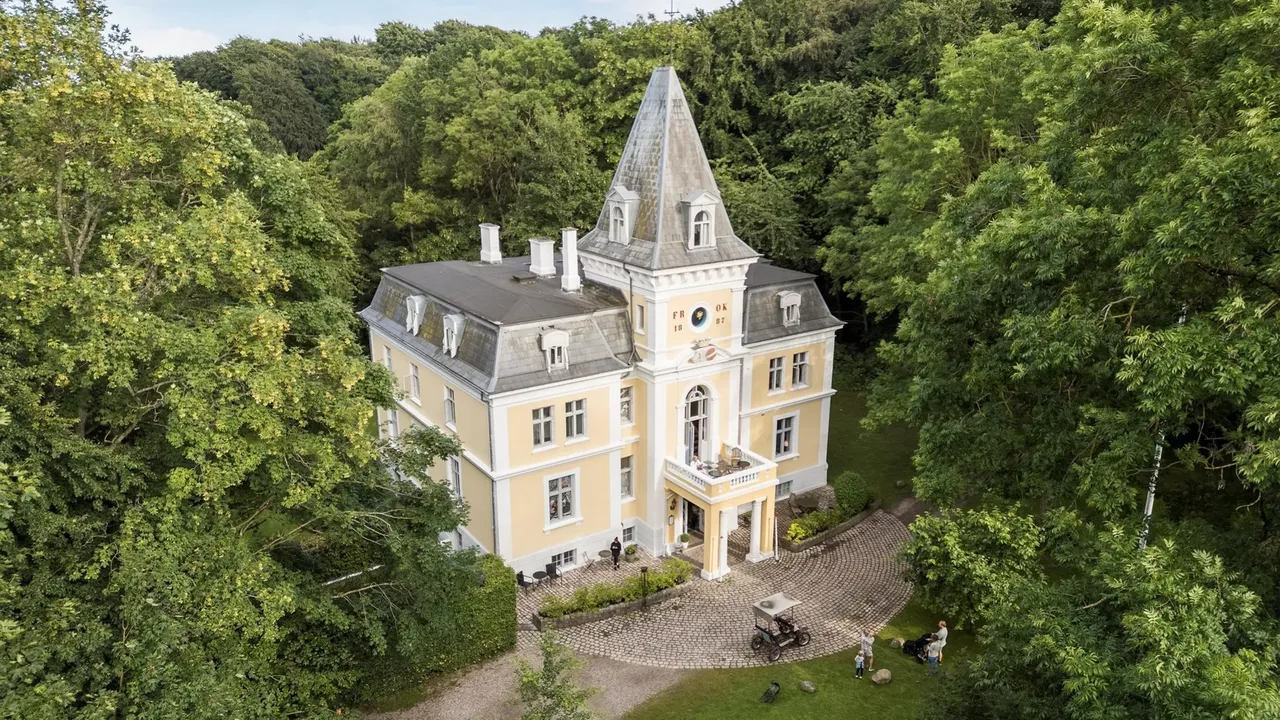 Liselund Ny Slot Hotel in Borre, Denmark